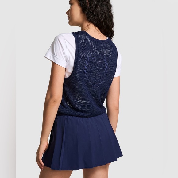 PINK Victoria's Secret Tops - NEW PINK Victoria's Secret CAMBRIDGE KNIT NAVY CROPPED VEST Small